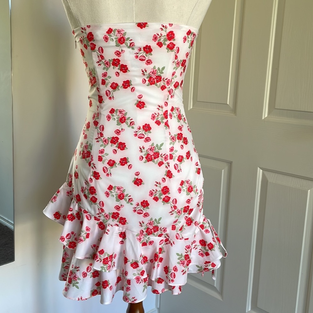 BNWTâ¨TIGER MIST. floral strapless mini dress - Picture 4 of 16
